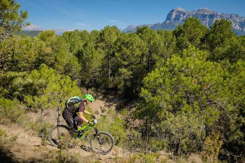 Bike tour: MTB Ainsa and the Pyrenees