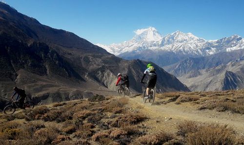 Bike tour: Classic Annapurna Circuit